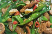 蜜汁山药家常做法：简单几步，甜蜜满屋