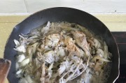 肉丸子怎么炸好吃：掌握秘诀，做出美味肉丸子