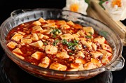 标题：《内江特色美食馆子：品味地道风味，邂逅美食传奇》