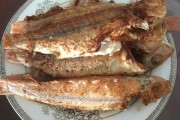 顿家常鱼：温馨记忆中的味道
