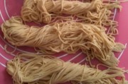 西安回民小吃街：探寻古都美食的独特韵味