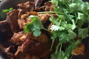吴忠特色美食：探寻宁夏美食的独特魅力