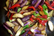 上海特色美食去哪儿吃：探寻魔都美食的秘密角落