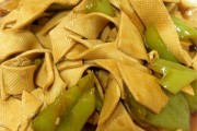 探索特色美食螃蟹：舌尖上的鲜美传奇