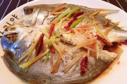 哈尔滨特色美食杀猪菜：传统美味，不容错过
