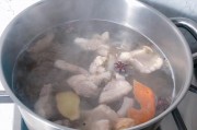 北京鼓楼附近小吃：探寻老北京的美食记忆