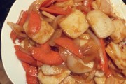 烤鸭怎么吃好吃？解锁正宗北京烤鸭的美食奥秘