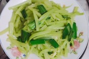 水烙馍卷什么菜好吃？美食博主推荐的搭配大揭秘