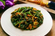 标题：探寻法国美食的灵魂——法国小吃