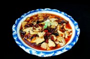四川成都特色美食小吃：一场味蕾的盛宴