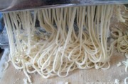 爽小吃：探寻城市角落里的美味佳肴