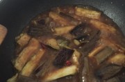 标题：石家庄特色美食小吃一览：探寻美食背后的故事