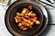 吃贵阳特色美食去哪里：探寻美食天堂的绝佳去处