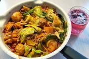 【深度解析】地方特色美食宣传海报：唤醒味蕾，传承文化
