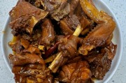 家常排骨饭：温暖家常的味道，简单易学的做法