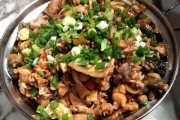 标题：{"玉环特色美食店"：探寻美食背后的故事与韵味>
