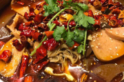 标题：《探寻坪阡古镇特色美食：一场味蕾的盛宴》