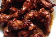 标题：《小吃庐：探寻地道美食的独特韵味》
