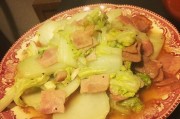 黄焖鸡米饭家常做法：简单易学的美味佳肴