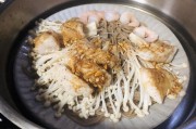 西安钟楼小吃街：探寻古都美食的绝佳之地