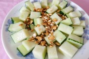 家常虾火锅：温暖冬日里的海鲜盛宴
