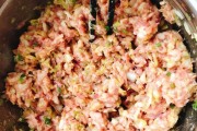 家常地锅鸡的做法：解锁乡村美食的秘密