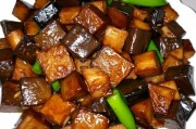 家常腊肠饭：温暖家常的味道，简单易做食谱分享