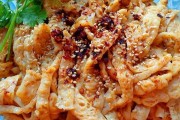 大虾炒什么菜好吃？这些搭配让你回味无穷