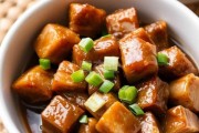 猪脚炖什么最好吃：揭秘美味炖猪脚的秘密