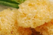 清炒藕片的家常做法：简单易学，美味可口