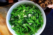 家常炖土豆条：传统美食的魅力