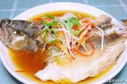 素炒莲藕的家常做法：简单美味的健康佳肴