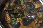 敦煌特色美食揭秘：一场味蕾的丝路之旅