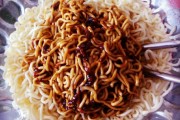 炖鸡汤放什么材料好吃？全方位攻略揭秘