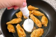 特色美食小龙虾：探寻舌尖上的美味传奇