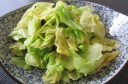 家常豆腐炖鱼的做法：美味与营养的完美融合