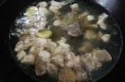 商丘特色美食烩面：一碗传承千年的味道传奇