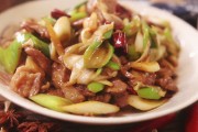 怎么炒腊肉好吃又简单：掌握这三个技巧，美味就在家门口