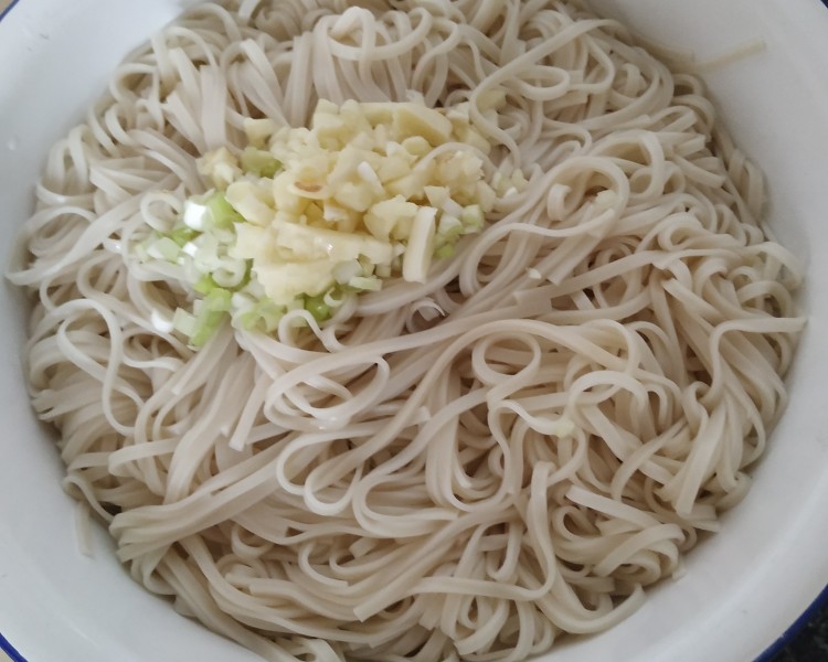 螺丝家常做法：解锁螺蛳粉的独特魅力