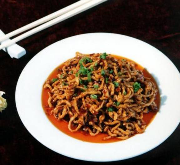阳城特色美食在哪里：探寻地道美味之旅