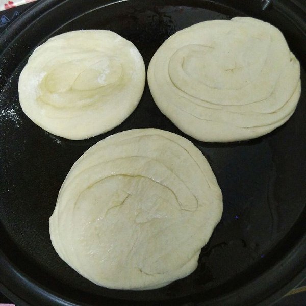 包头特色美食一览：品味草原风情的美味佳肴