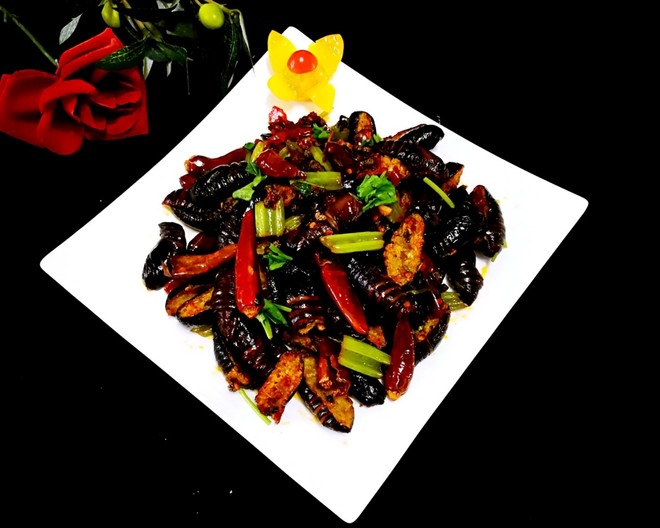 豆腐煮鱼的家常做法：简单美味，营养均衡