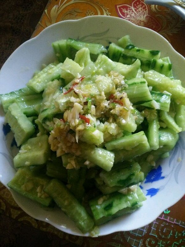 砂锅排骨汤的家常做法：温暖冬日里的美味佳肴
