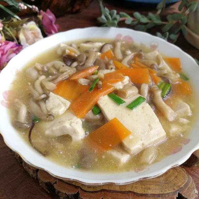 大头鱼和草鱼哪个好吃？一场味蕾的较量