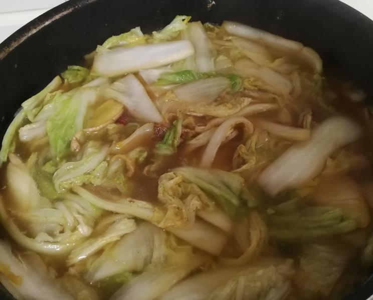 家常虾火锅：温暖冬日里的海鲜盛宴