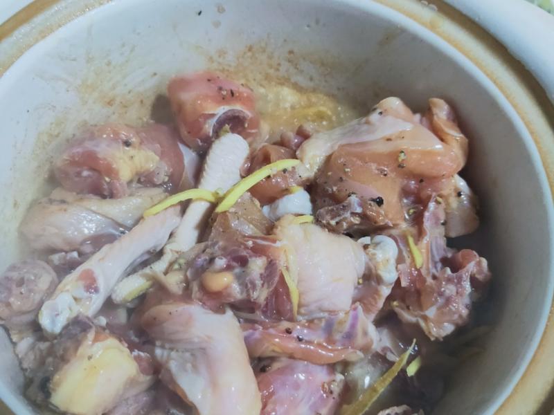 兔肉怎么炒好吃？掌握这些技巧，美味又营养！