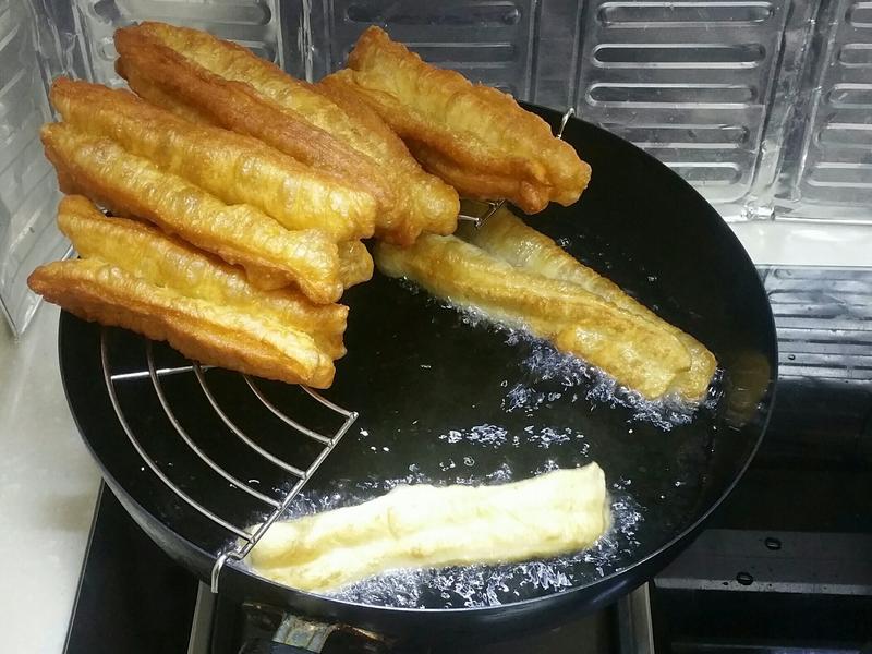 奶茶配什么好吃？这份美食搭配指南不容错过！