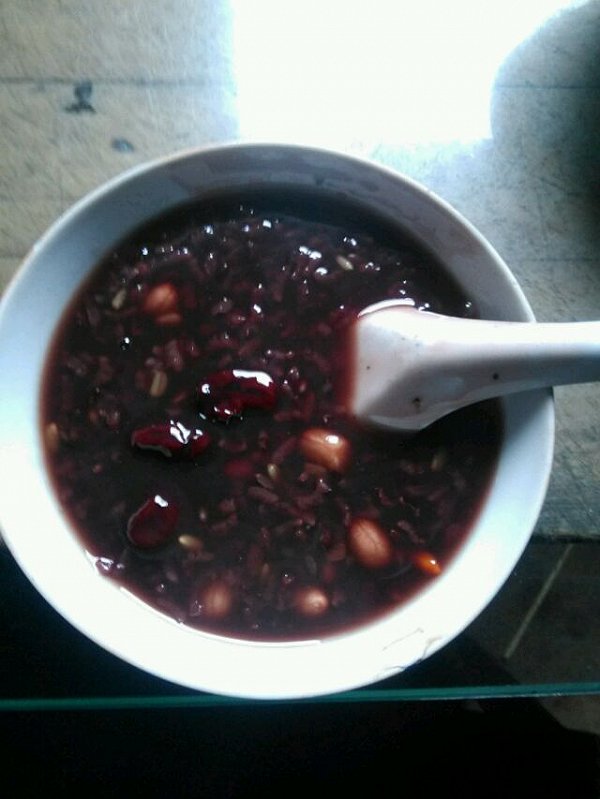 奶茶配什么好吃？这份美食搭配指南不容错过！