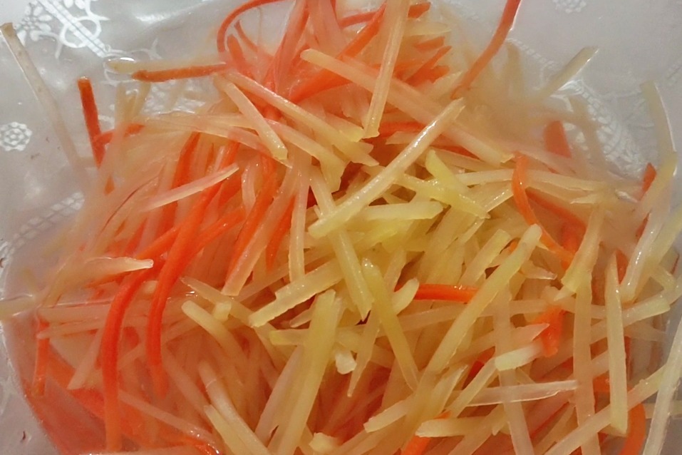 重庆和成都特色美食：麻辣鲜香，两地风味大比拼