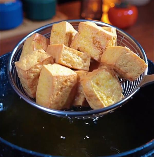 青岛特色美食店：探寻海滨城市的美味传奇